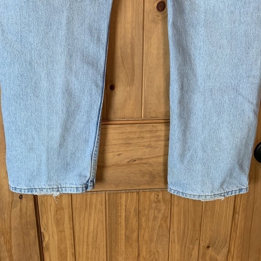Vintage Levi’s 505 Regular fit straight leg denim jeans 40 x 30